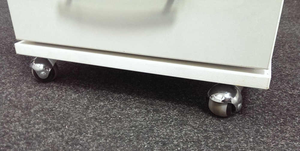 Маникюрный стол Vena