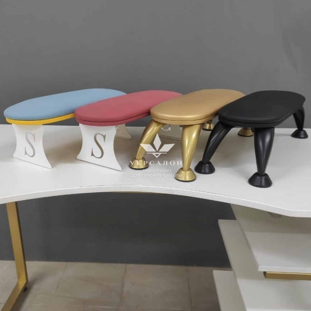 Манікюрний стіл Color Loft