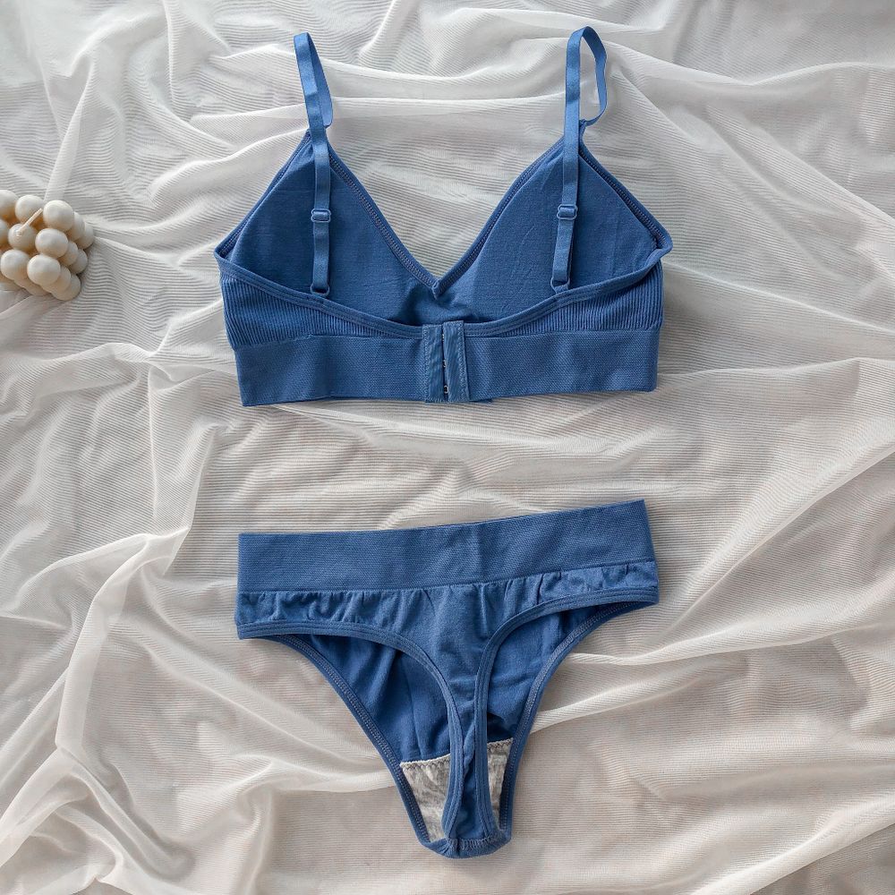 Базовий комплект білизни