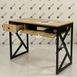 Манікюрний стіл Oliver