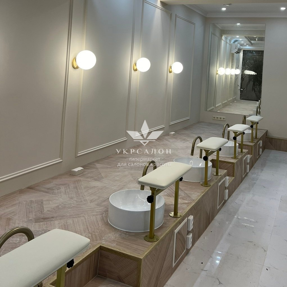 Подставка для педикюра Tertio 7 с регулировкой высоты на золотых ножках