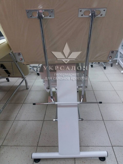 Кушетка косметологическая 202