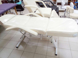 Кушетка косметологическая 202