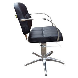 Парикмахерское кресло Livian