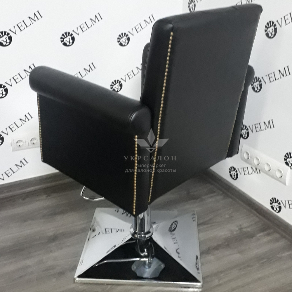 Перукарське крісло Menson