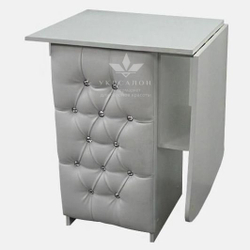 Маникюрный стол Queen 7