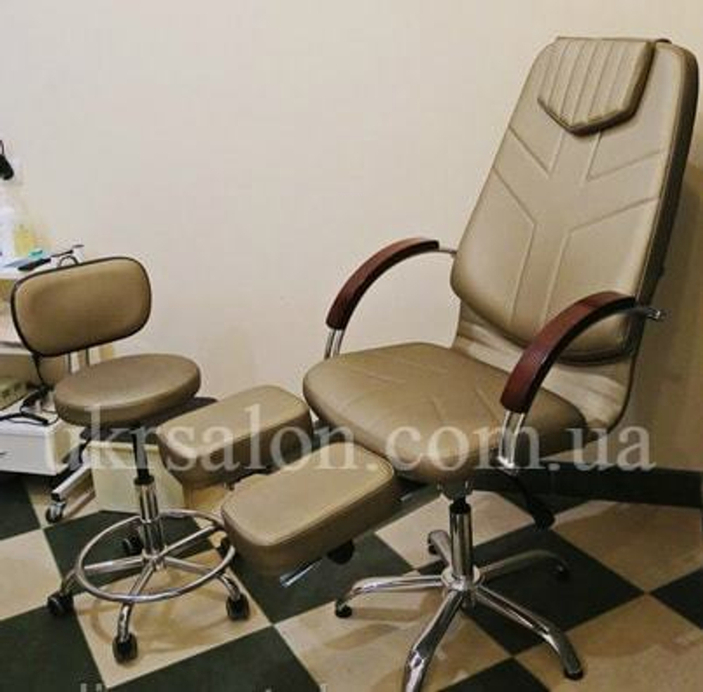 Педикюрное крісло Master