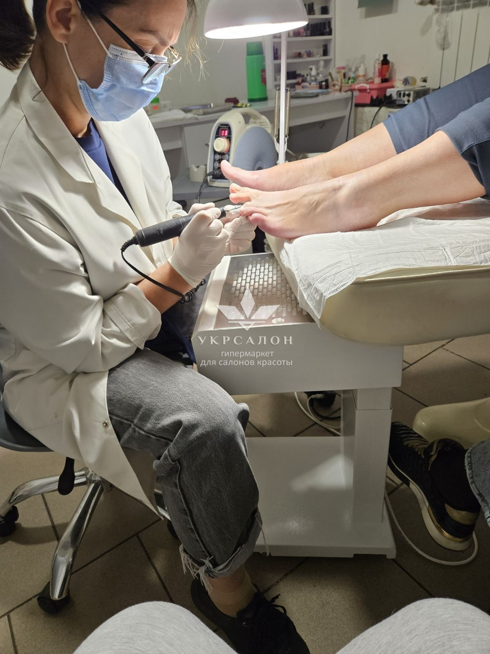 Вытяжка для педикюра Harbor Air Podo