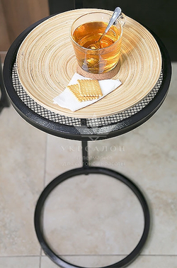 Столик для клієнтів 012