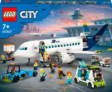Конструктор LEGO City Пасажирський літак 913 деталей (60367)