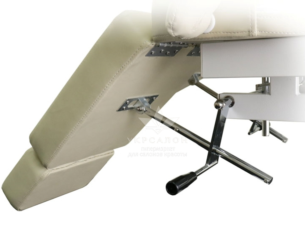 Педикюрно-косметологічне крісло 235