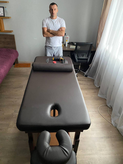 Стаціонарний масажний стіл KP-9 Brown