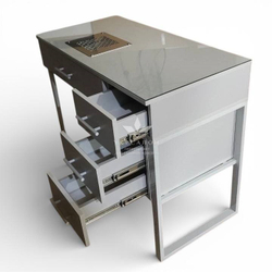 Маникюрный стол London