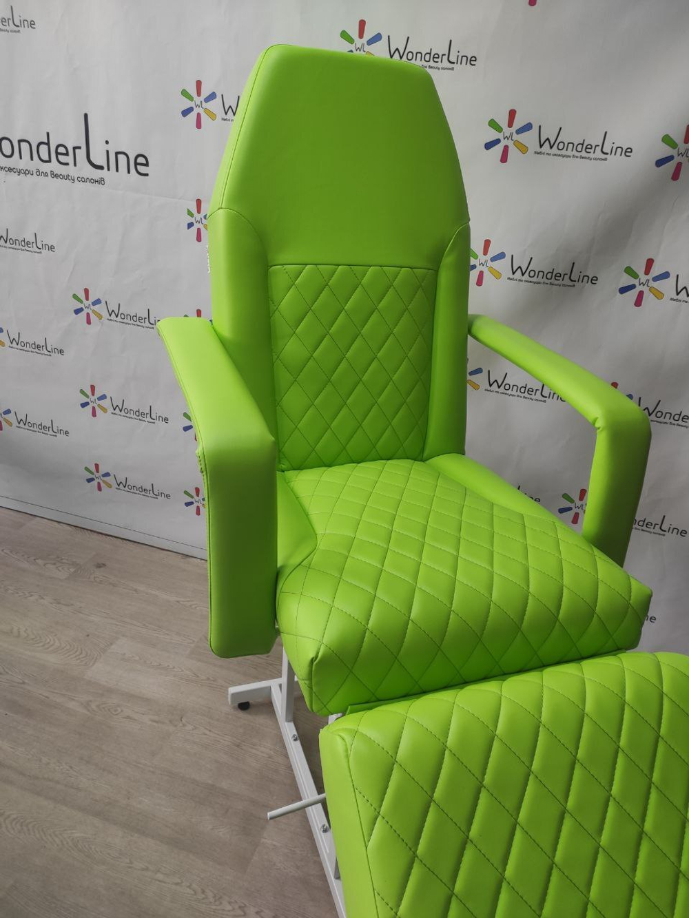 Косметологічна кушетка Tertio