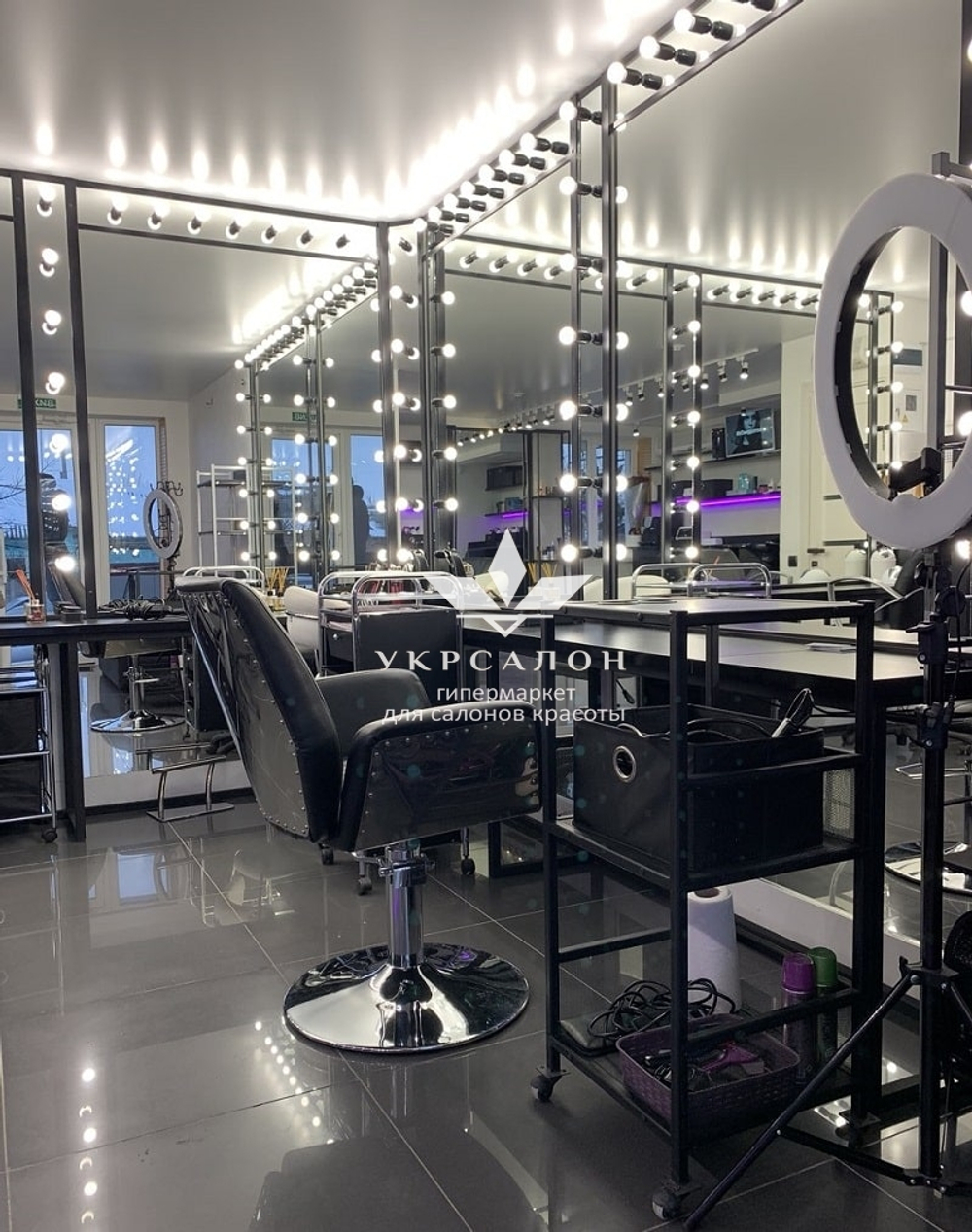 Парикмахерское кресло Infinity