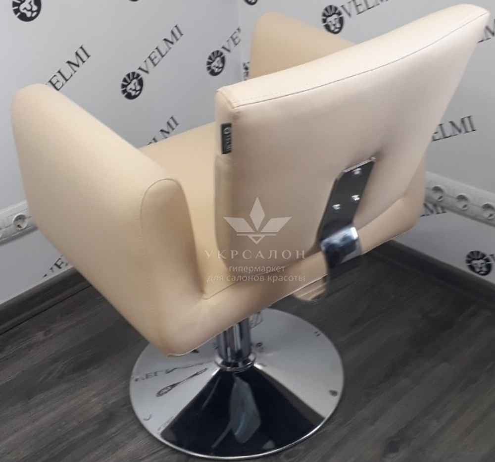 Перукарське крісло Orlando