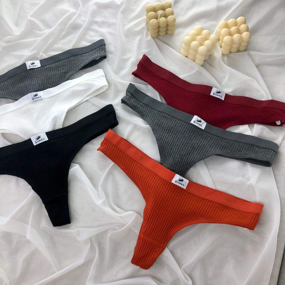 Стрінги в рубчик