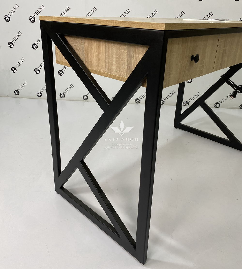 Манікюрний стіл Oliver