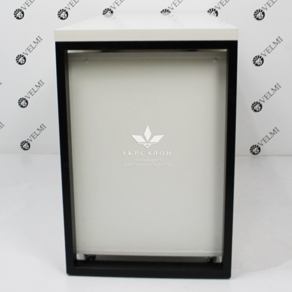 Манікюрний стіл Alaska