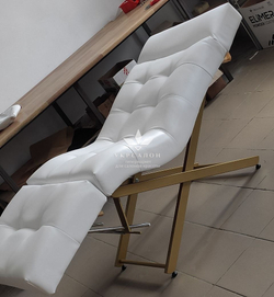 Анатомічна кушетка Tertio 2 Gold для лешмейкерів та бровістів