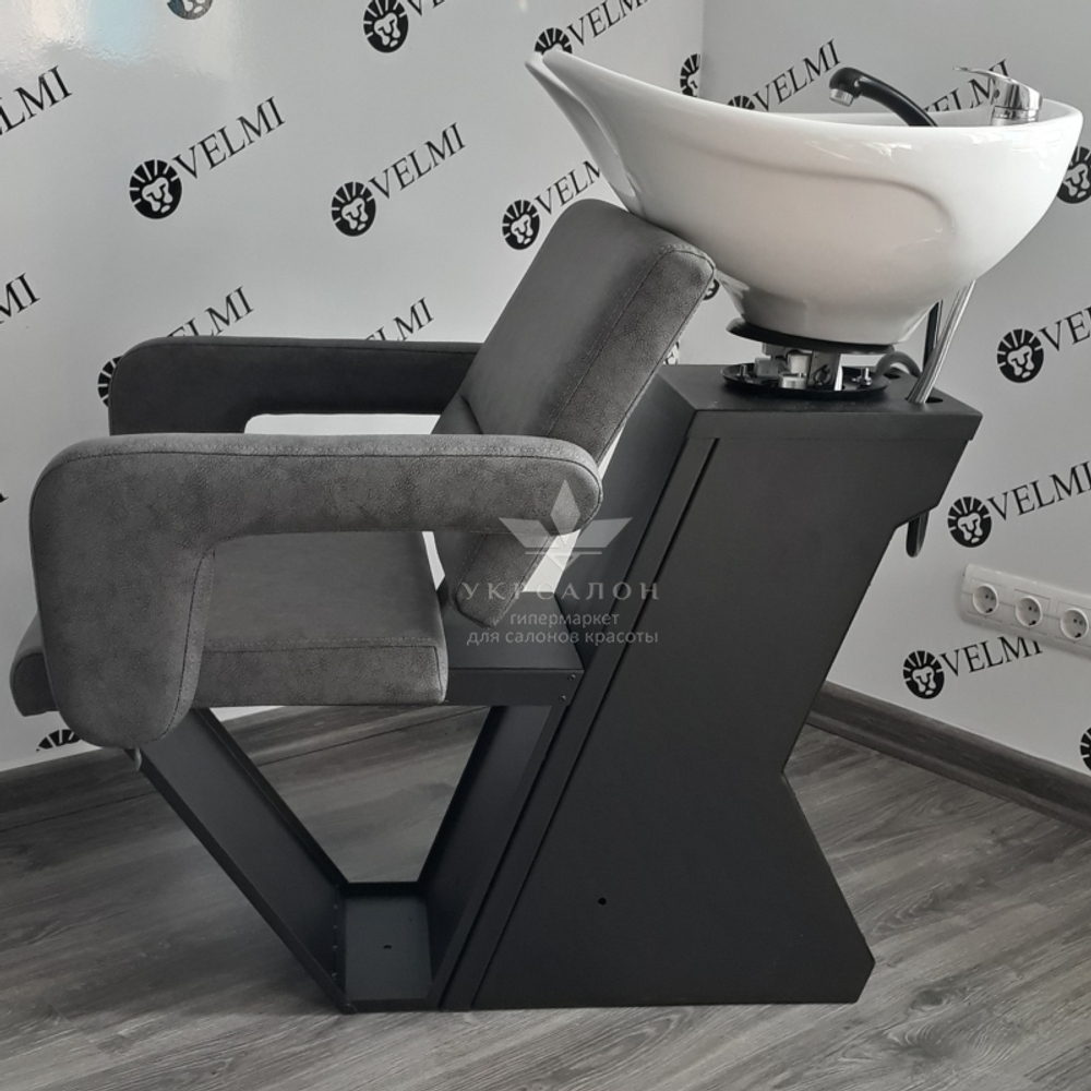 Комплект парикмахерской мебели Flamingo Compact