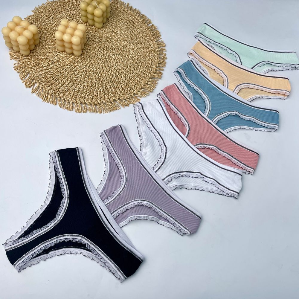 Стрінги в рубчик з вставками рюш