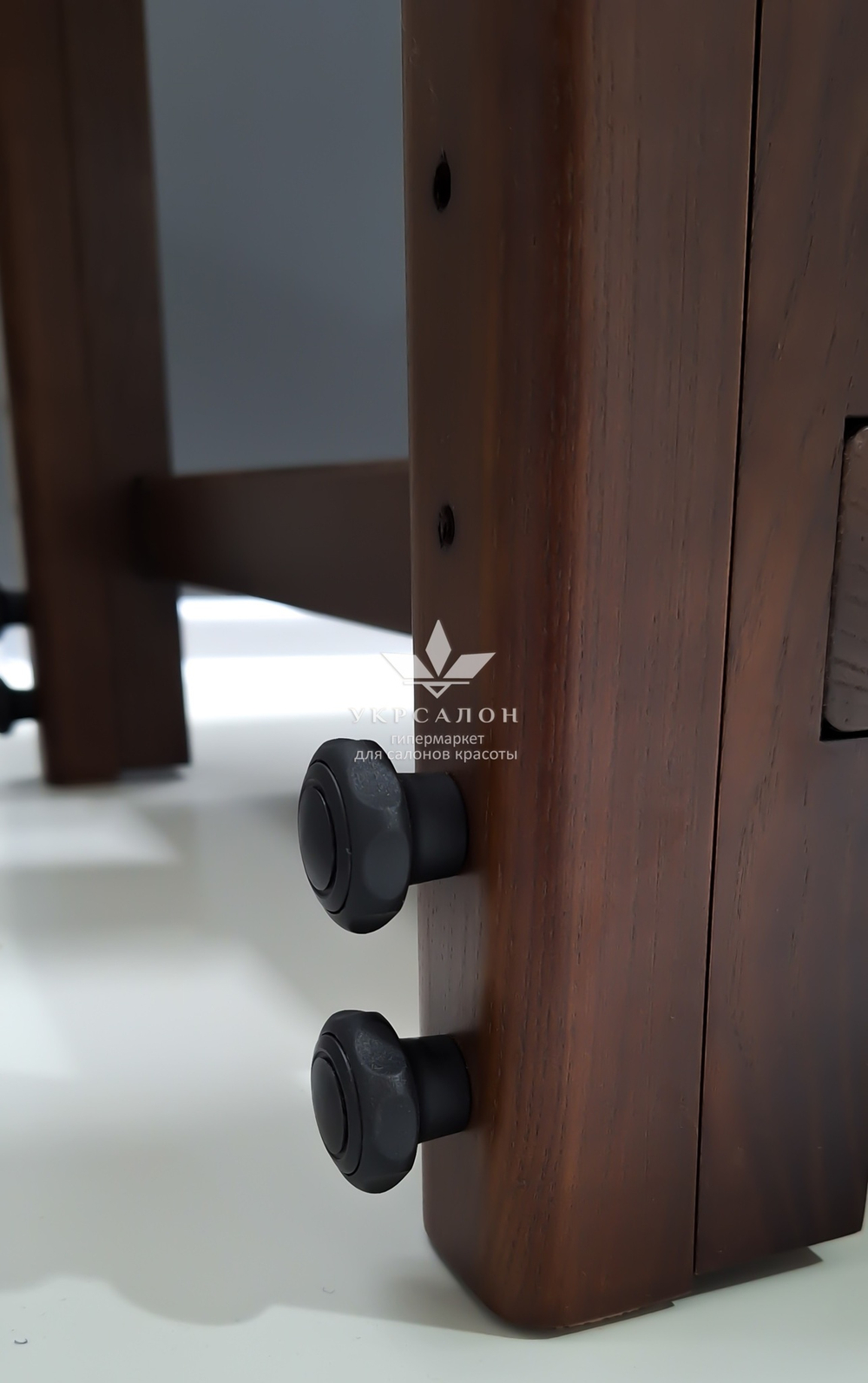 Стационарный массажный стол KP-11 Brown