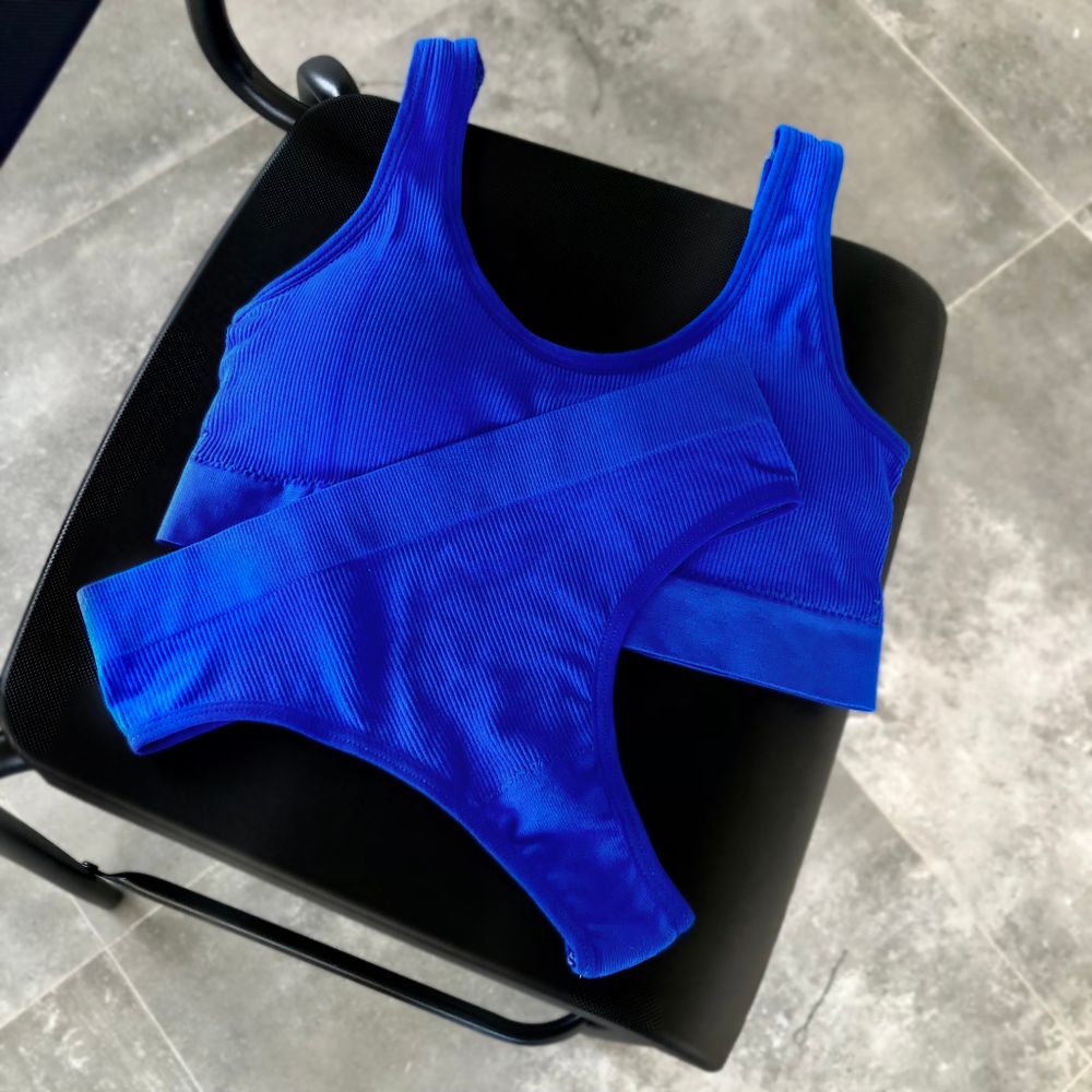 Базовий комплект на широких бретелях