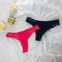 Трусики з мереживними вставками