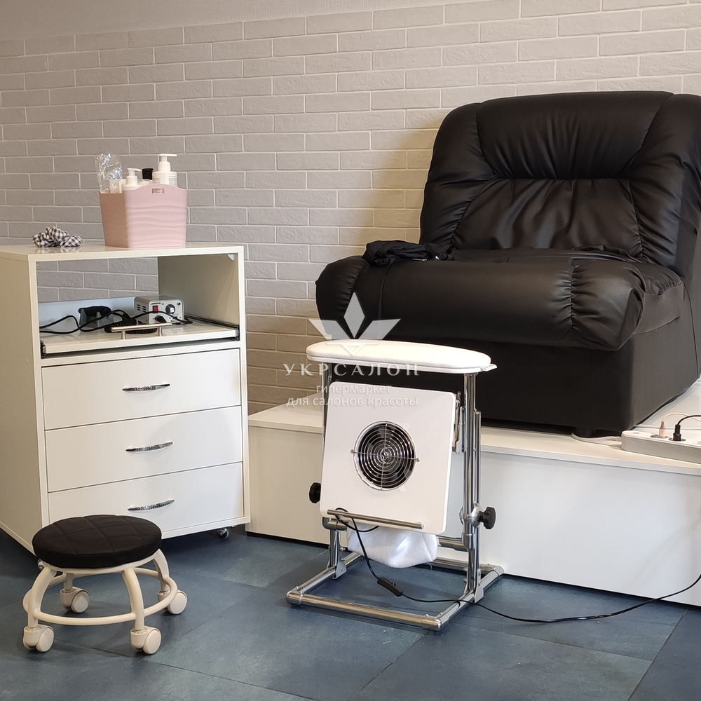 Витяжка для педикюру з підставкою Tertio 2