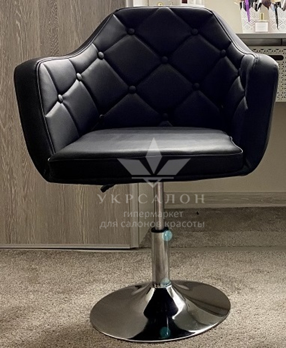 Стульчик мастера  Leganza на диске