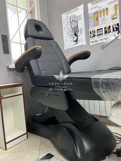 Косметологическая электрическая кушетка Lux BW-273B (3 мотора), black