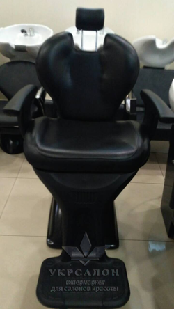 Перукарське крісло Barber ZD-311