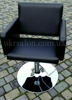 Парикмахерское кресло Amadeo