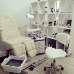 Педикюрно-косметологічне крісло fut-profi-3