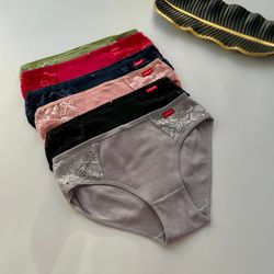 Cліпи в рубчик з мереживом