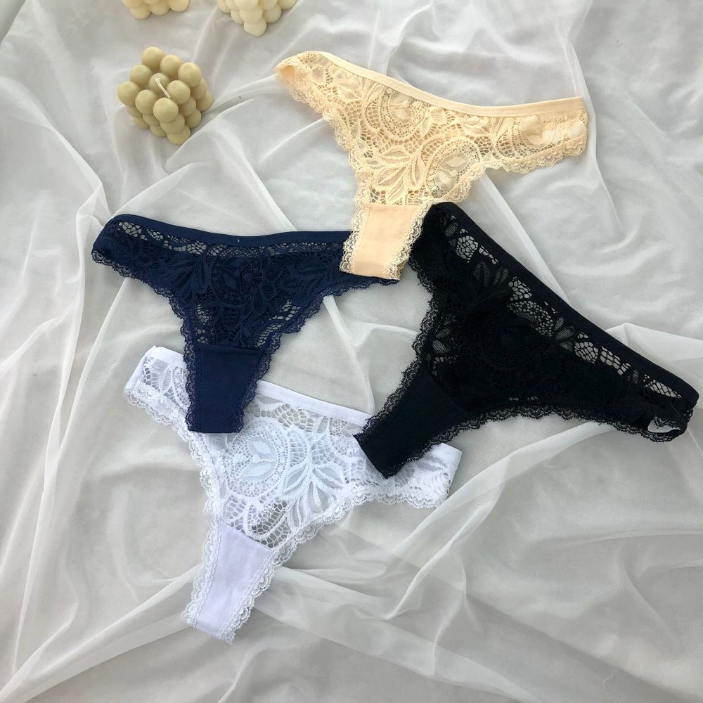 Трусики з мереживом