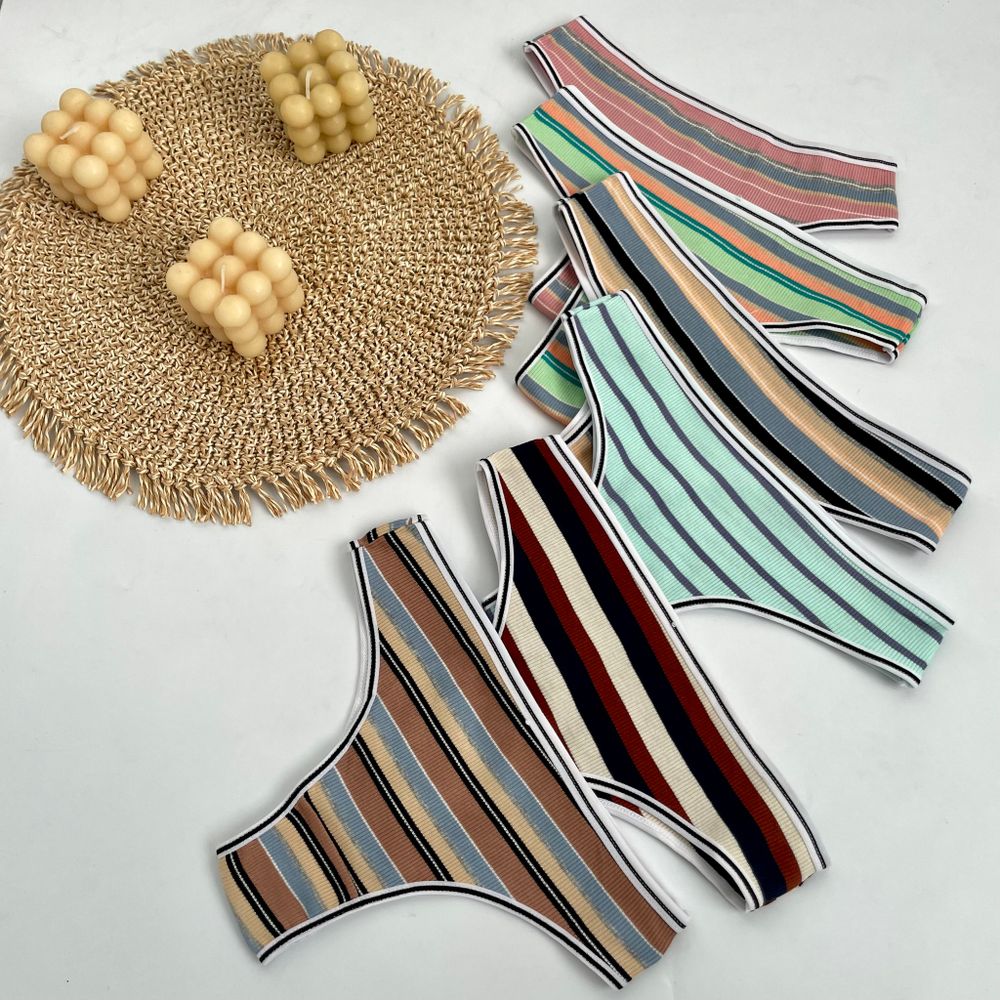 Американки в смужку