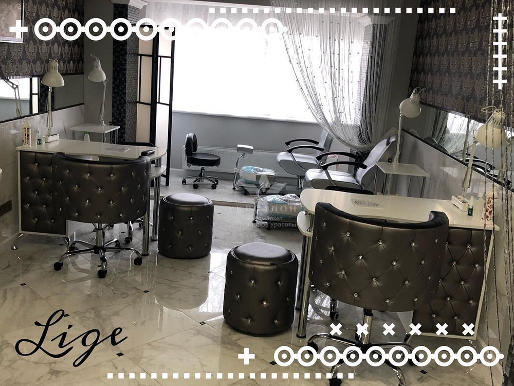 Манікюрний стіл Queen 3