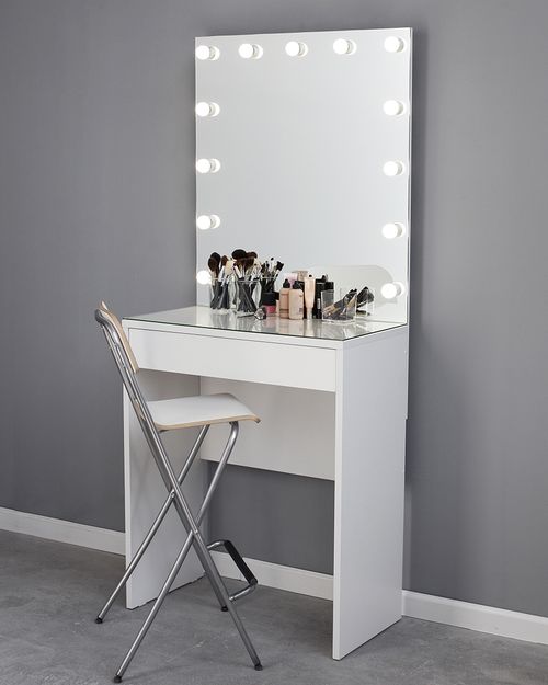 Робоче місце перукаря 731