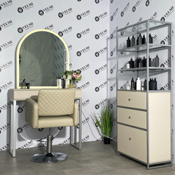 Витрина для салона красоты Iris