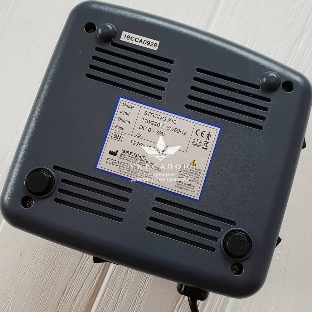 Фрезер для манікюру і педикюру Strong 210/105 (оригінал)