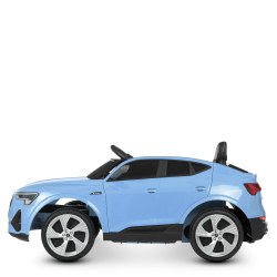 Детский электромобиль Audi e-tron 60W M 4806EBLR