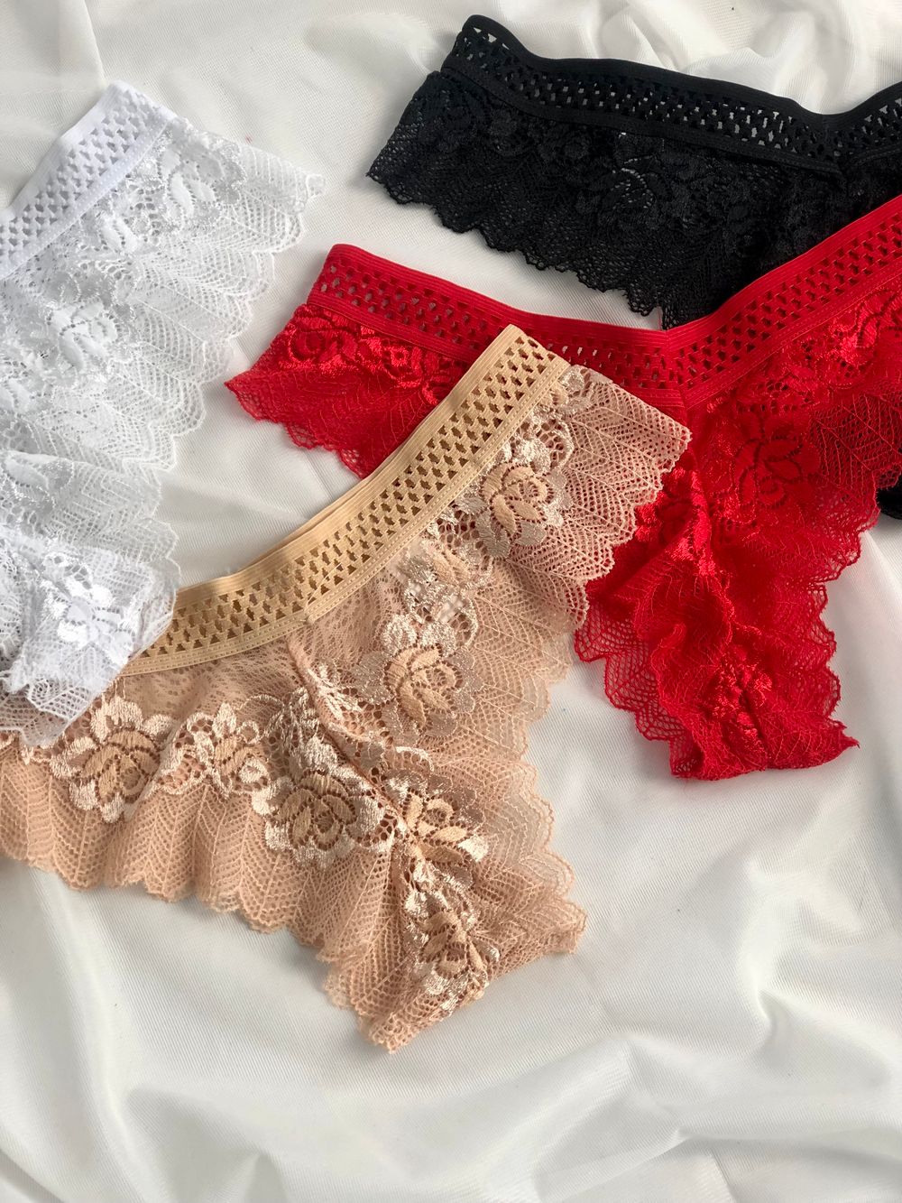 Ажурні американки