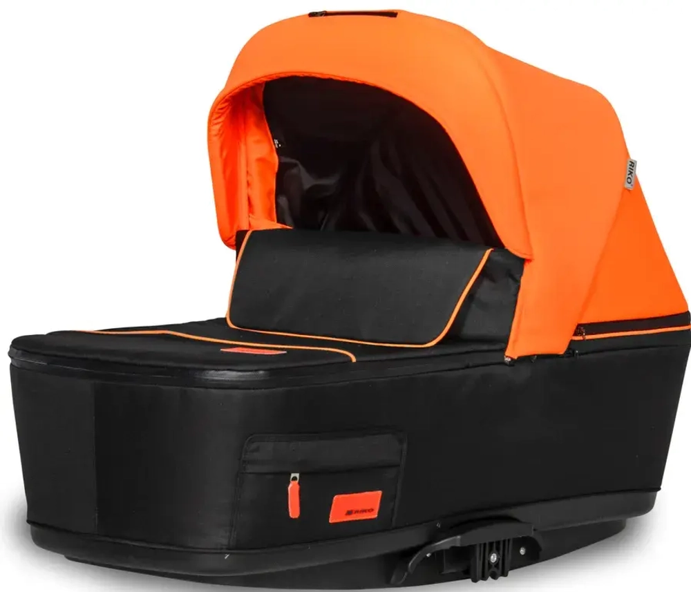 Универсальная коляска 2 в 1 Riko Swift Neon