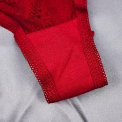 Комплект з ніжним мереживом