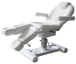 Педикюрно-косметологічна кушетка DM-219
