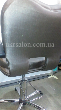 Крісло перукарське Clio