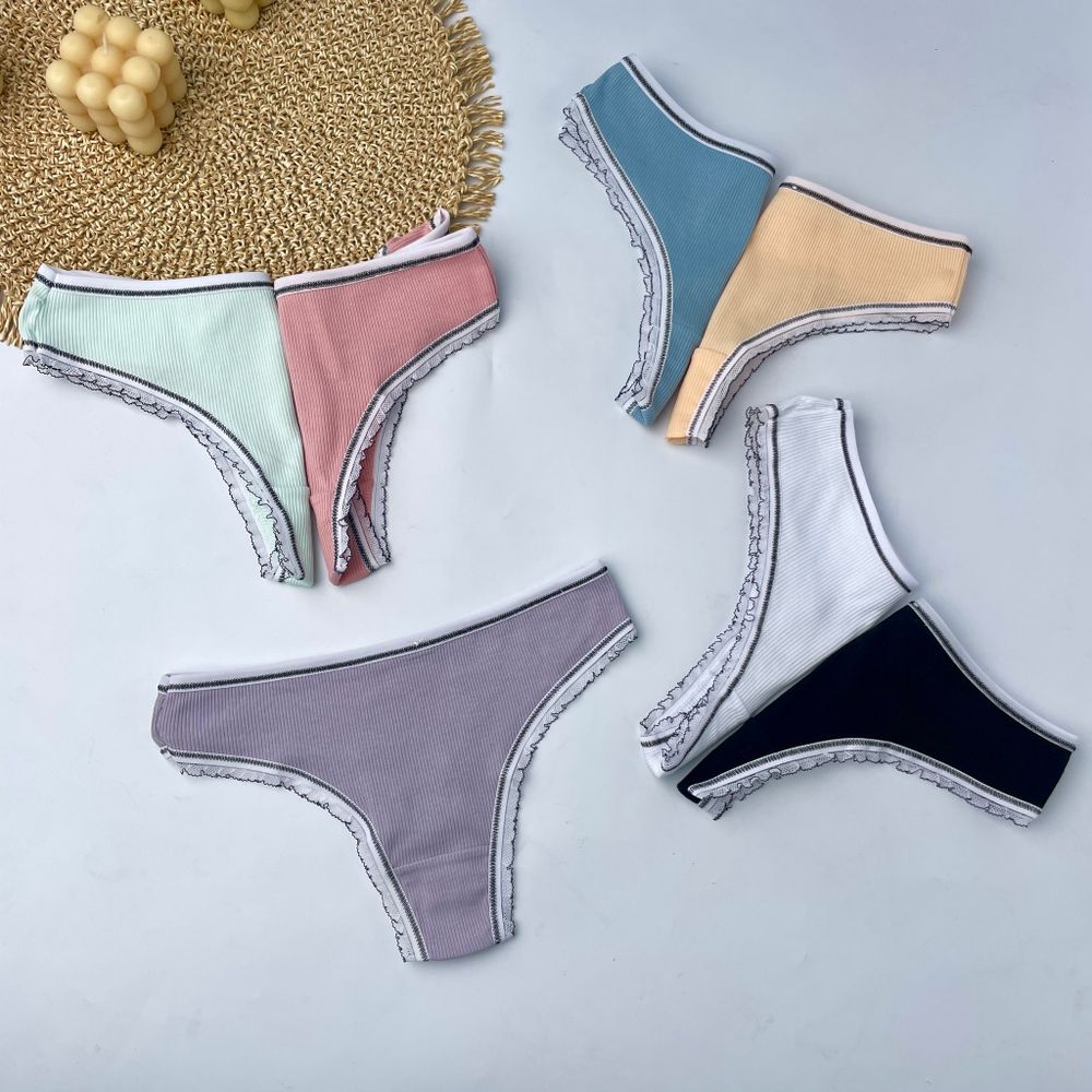 Стрінги в рубчик з вставками рюш