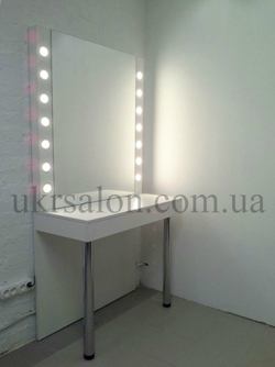 Рабочее место парикмахера-визажиста Sofia